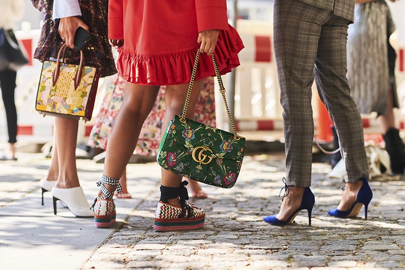 5 Trendy Colors of Handbag That Are Winning Spring 2020